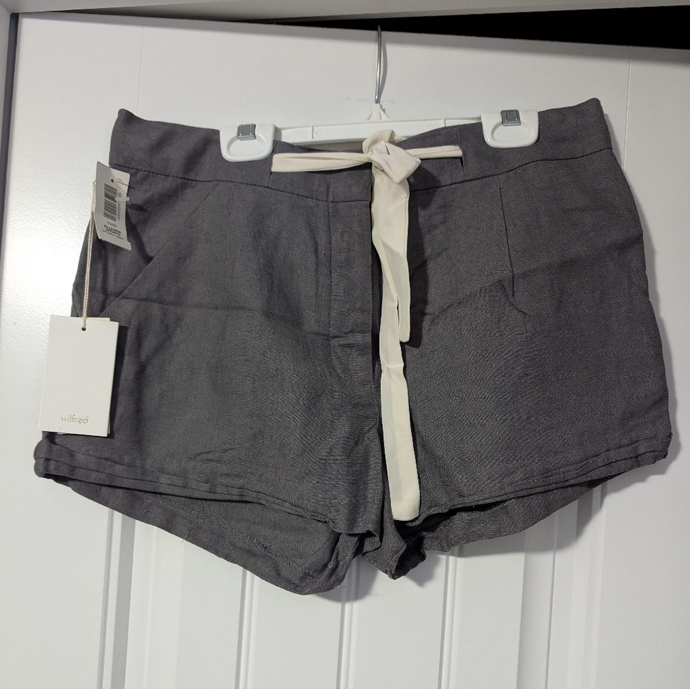 Aritzia Wilfred Allegra Shorts Dark Grey NWT